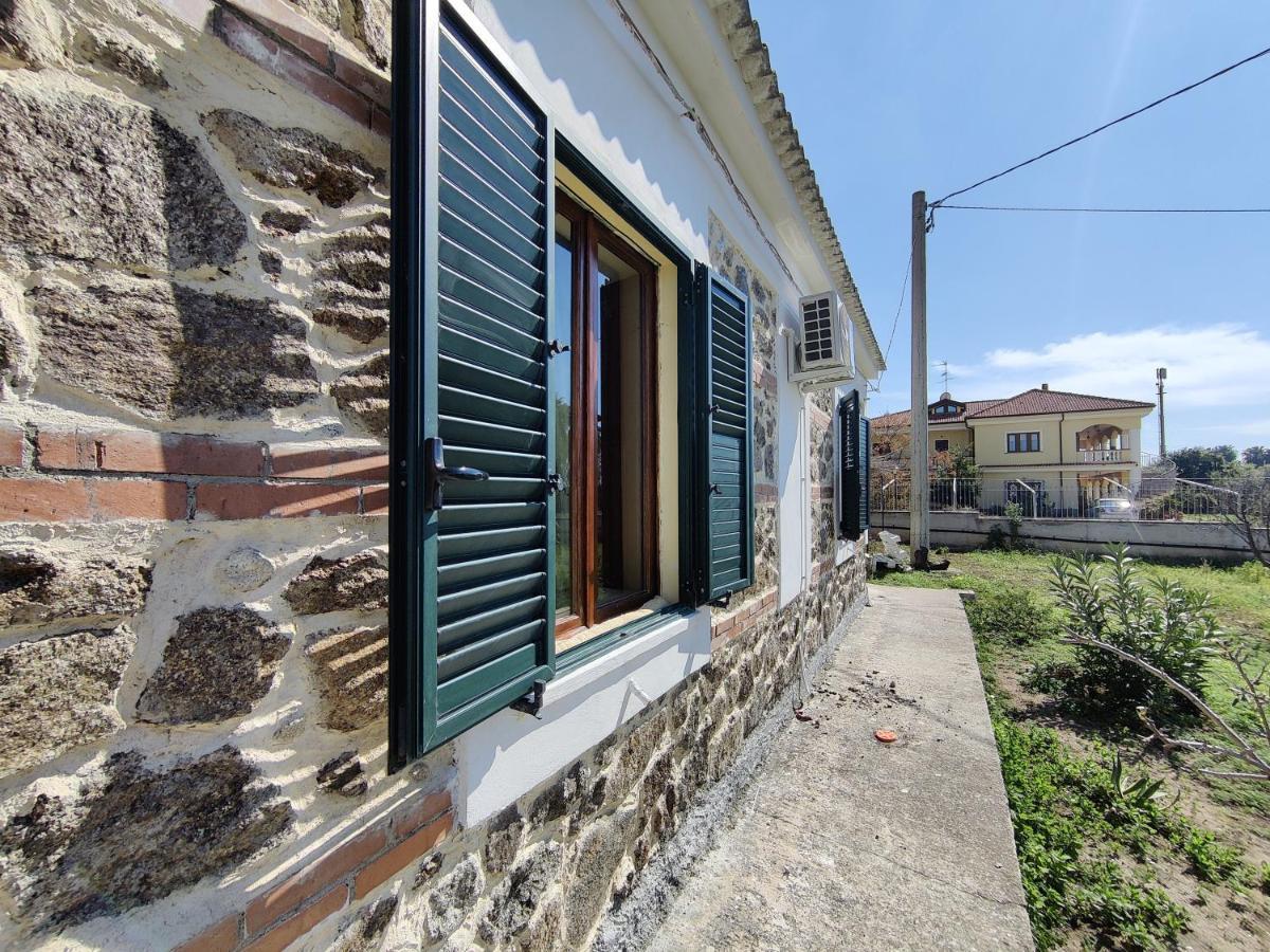 Casa Spezzara Villa Santa Domenica  Buitenkant foto