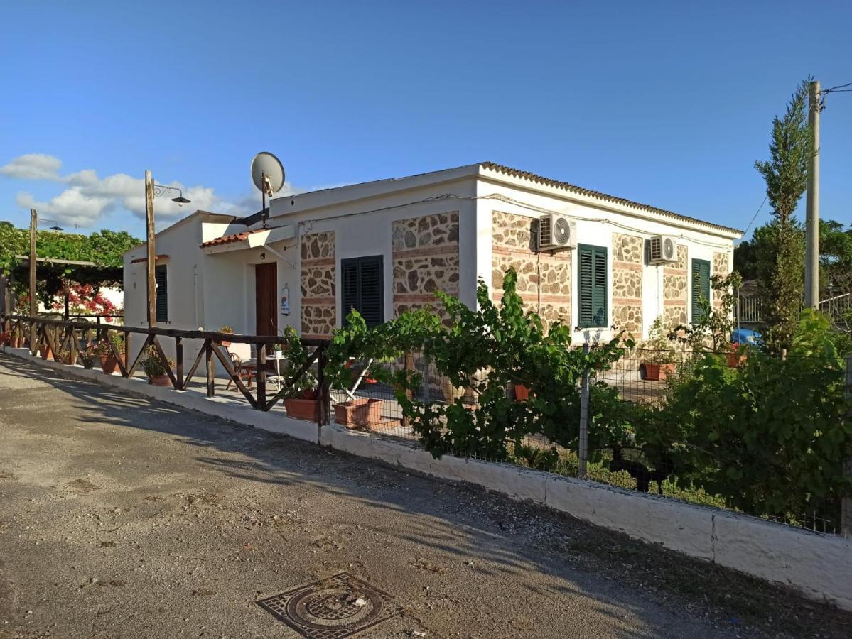 Casa Spezzara Villa Santa Domenica  Buitenkant foto